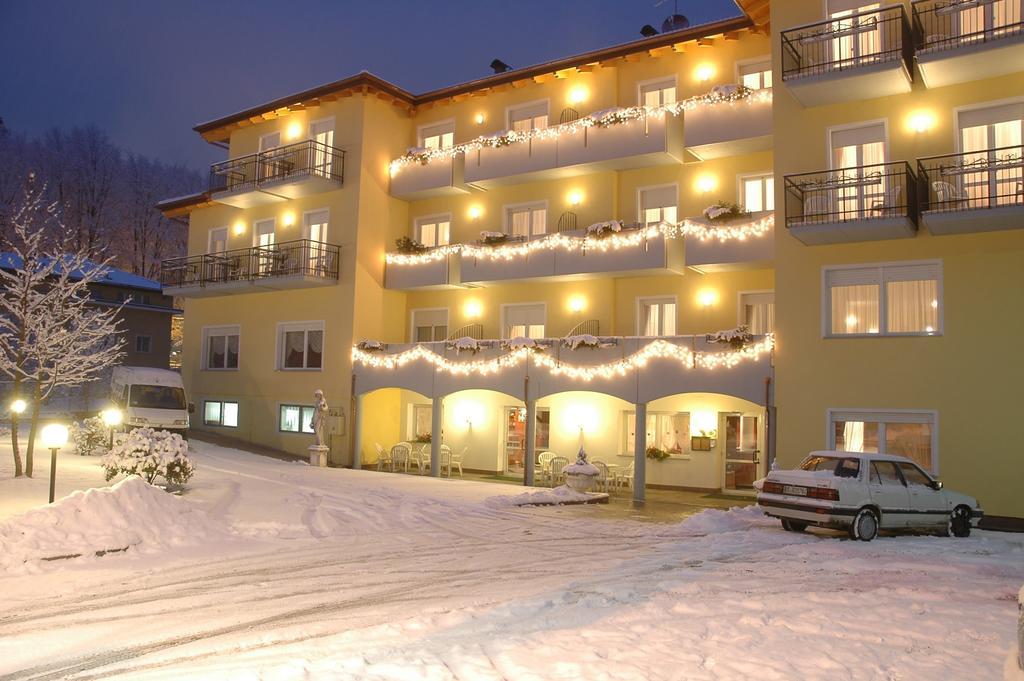 Hotel Daniela Levico Terme Luaran gambar