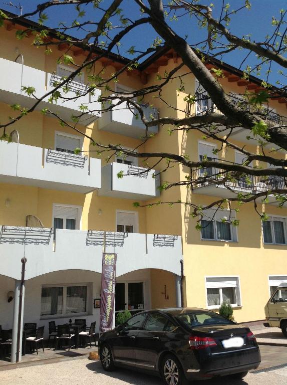 Hotel Daniela Levico Terme Luaran gambar