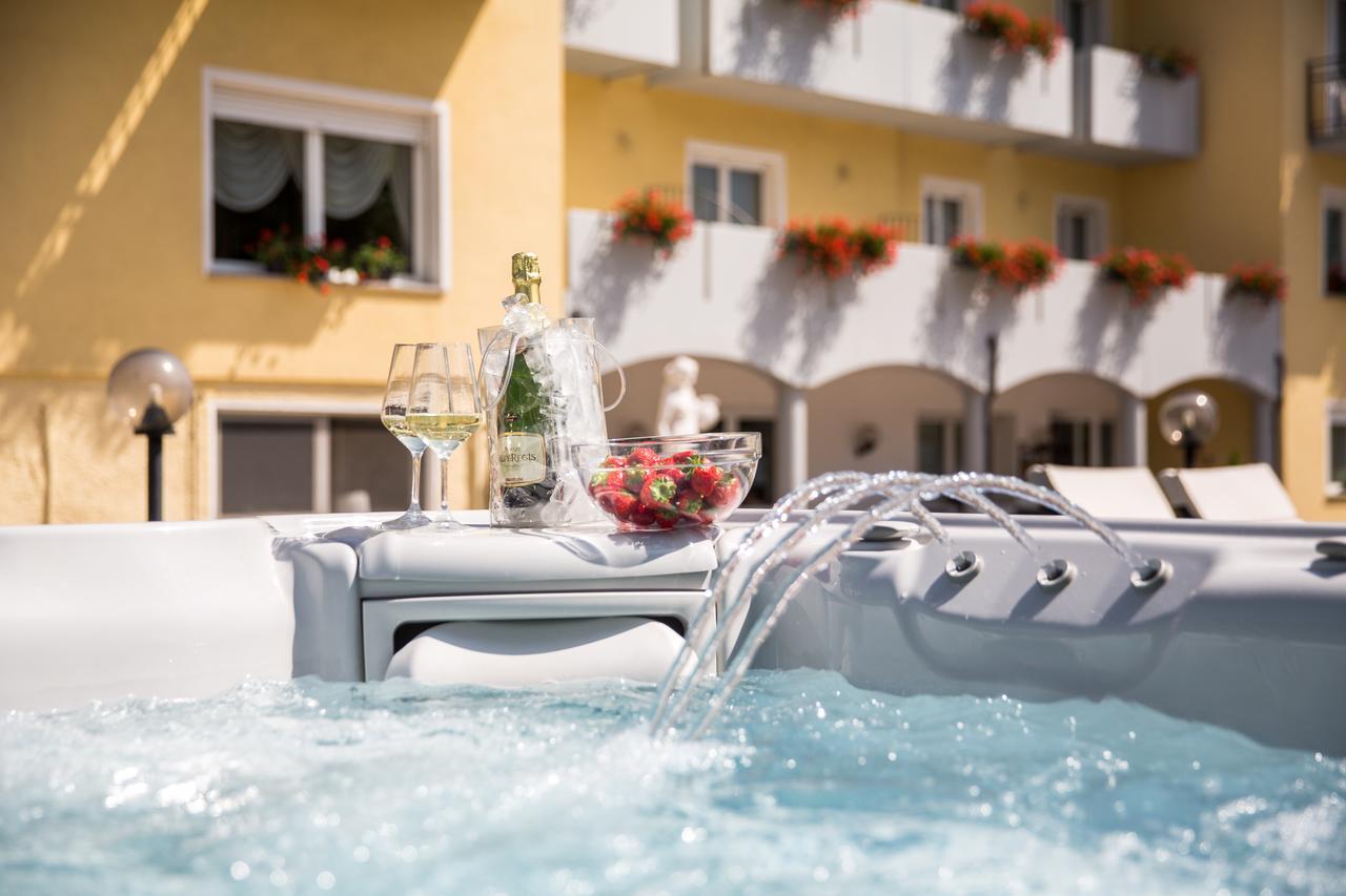 Hotel Daniela Levico Terme Luaran gambar
