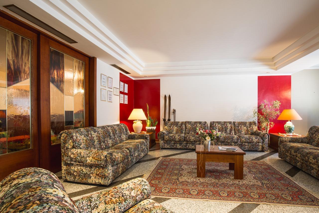 Hotel Daniela Levico Terme Luaran gambar