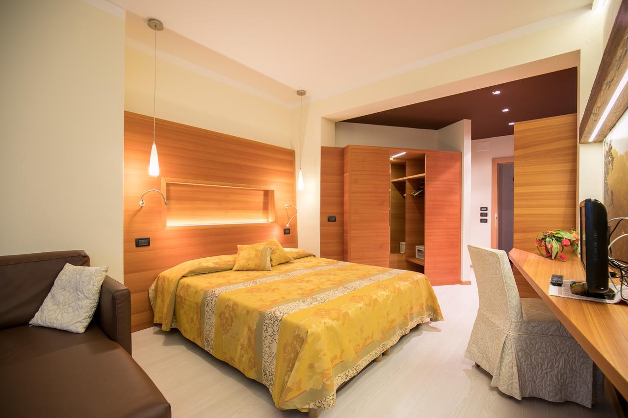 Hotel Daniela Levico Terme Luaran gambar