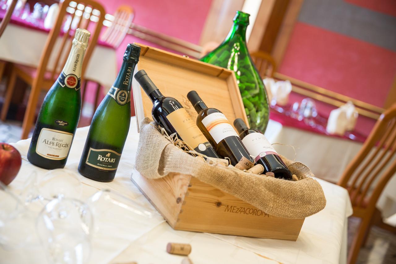 Hotel Daniela Levico Terme Luaran gambar