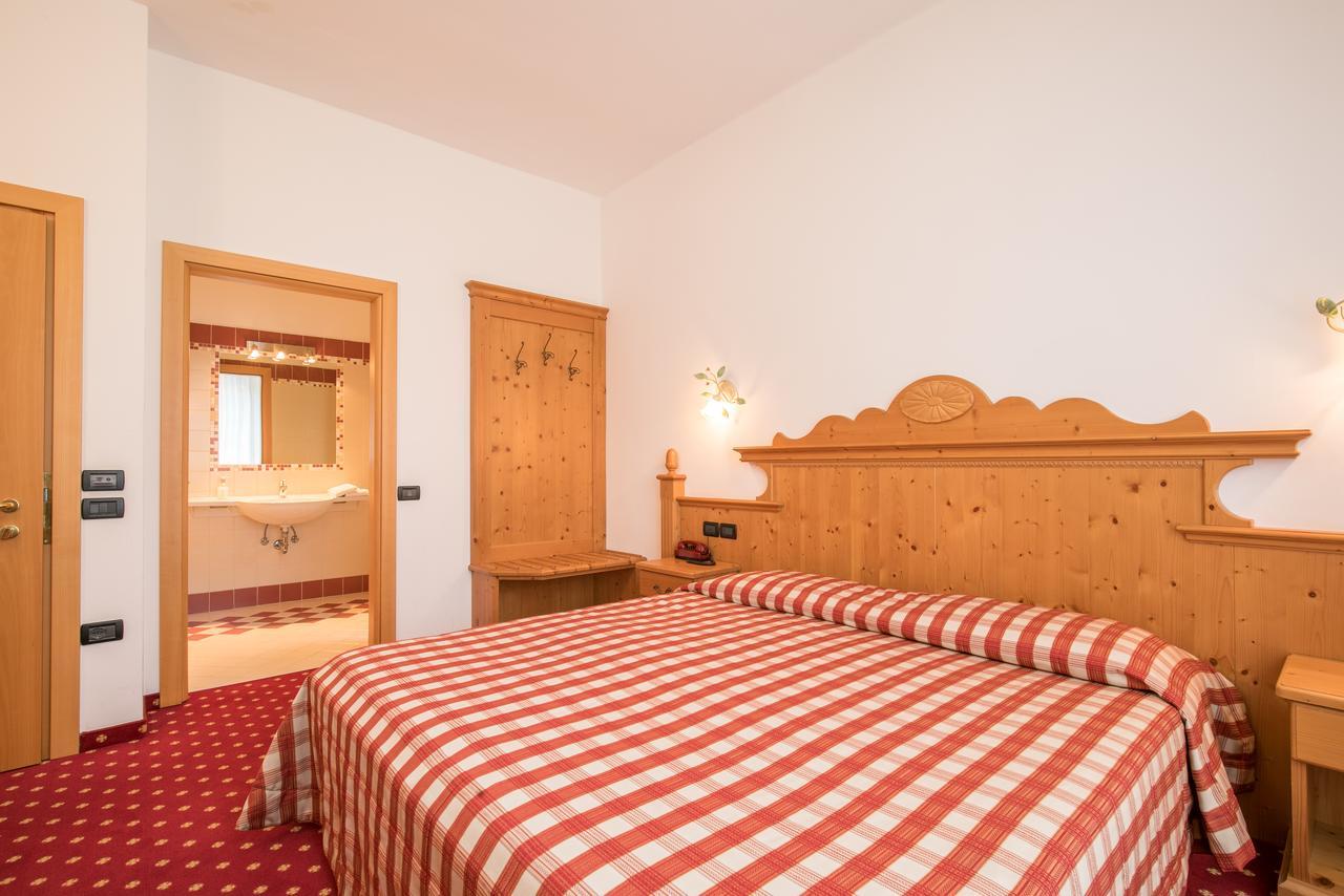 Hotel Daniela Levico Terme Luaran gambar